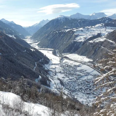 ゲストハウス Burgschroffen