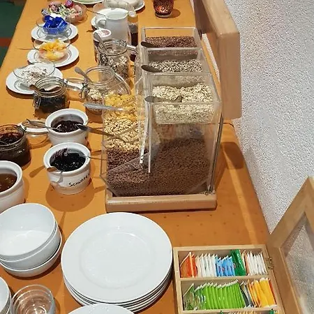 Burgschroffen Gasthof Fendels