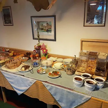 Pensjonat Burgschroffen 3*
