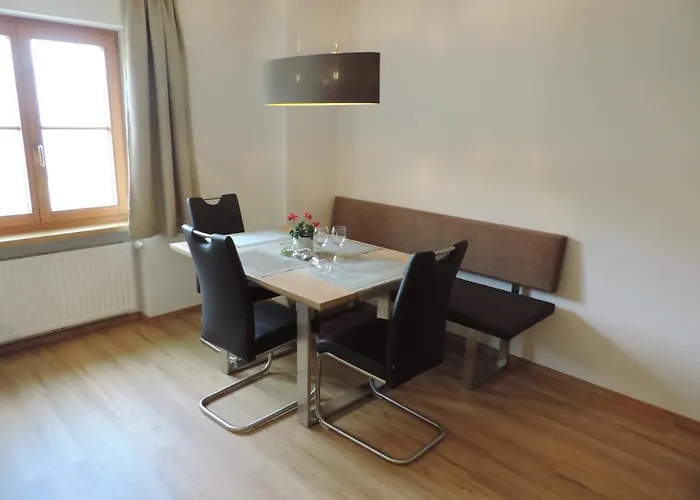 Gasthof Burgschroffen