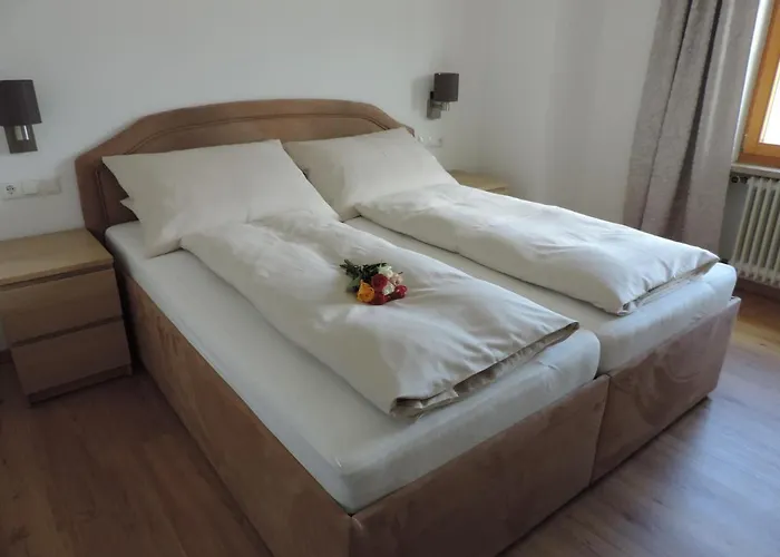 Gasthof Burgschroffen Fendels