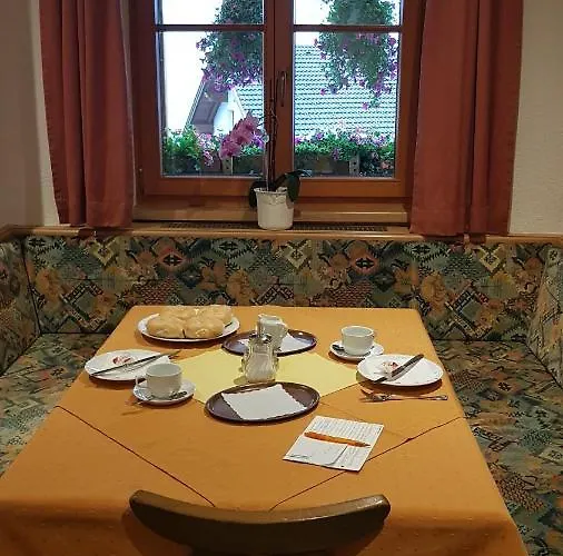 Gasthof Burgschroffen