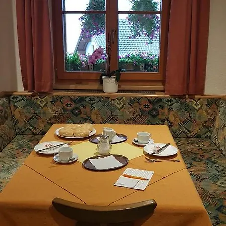 Guest house Burgschroffen