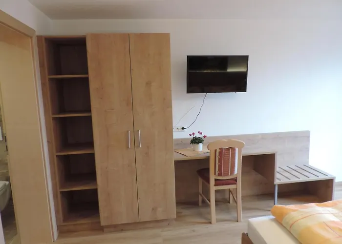 招待所 Burgschroffen 芬德尔斯