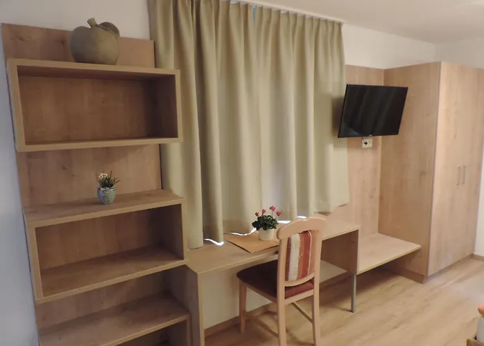 Burgschroffen 招待所